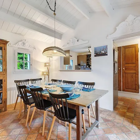 Maison Traditionnelle A L'ile D'yeu